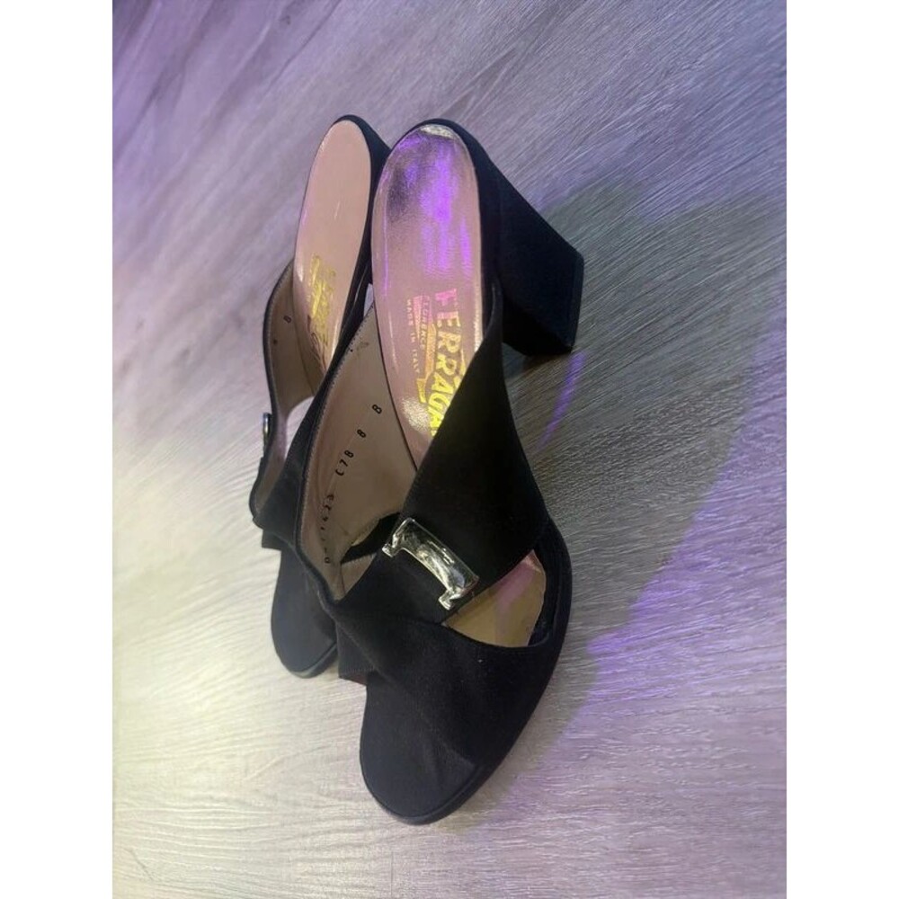 Salvatore Ferragamo Heels, Sz 8